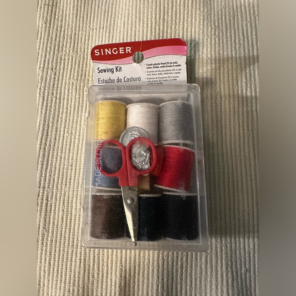 COLLECTIBLE-Singer Sewing Kit 🧵🪡